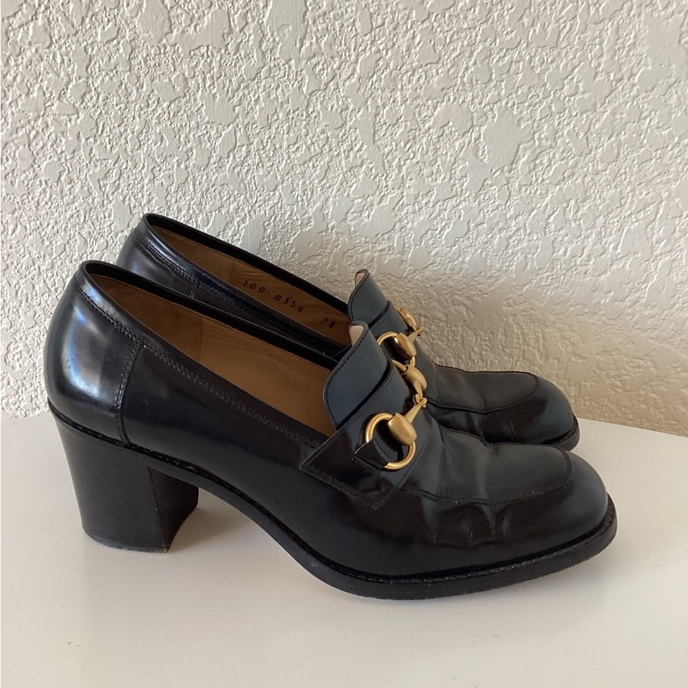 Vintage Gucci Heel Loafers Gold Horsebit Detail - Picture 3 of 9